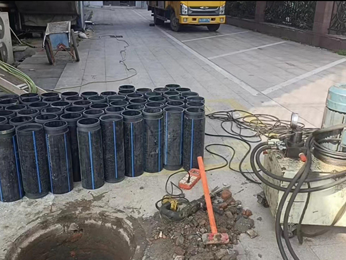 互助PE置换管厂家 DN315置换管 非开挖管短管置换